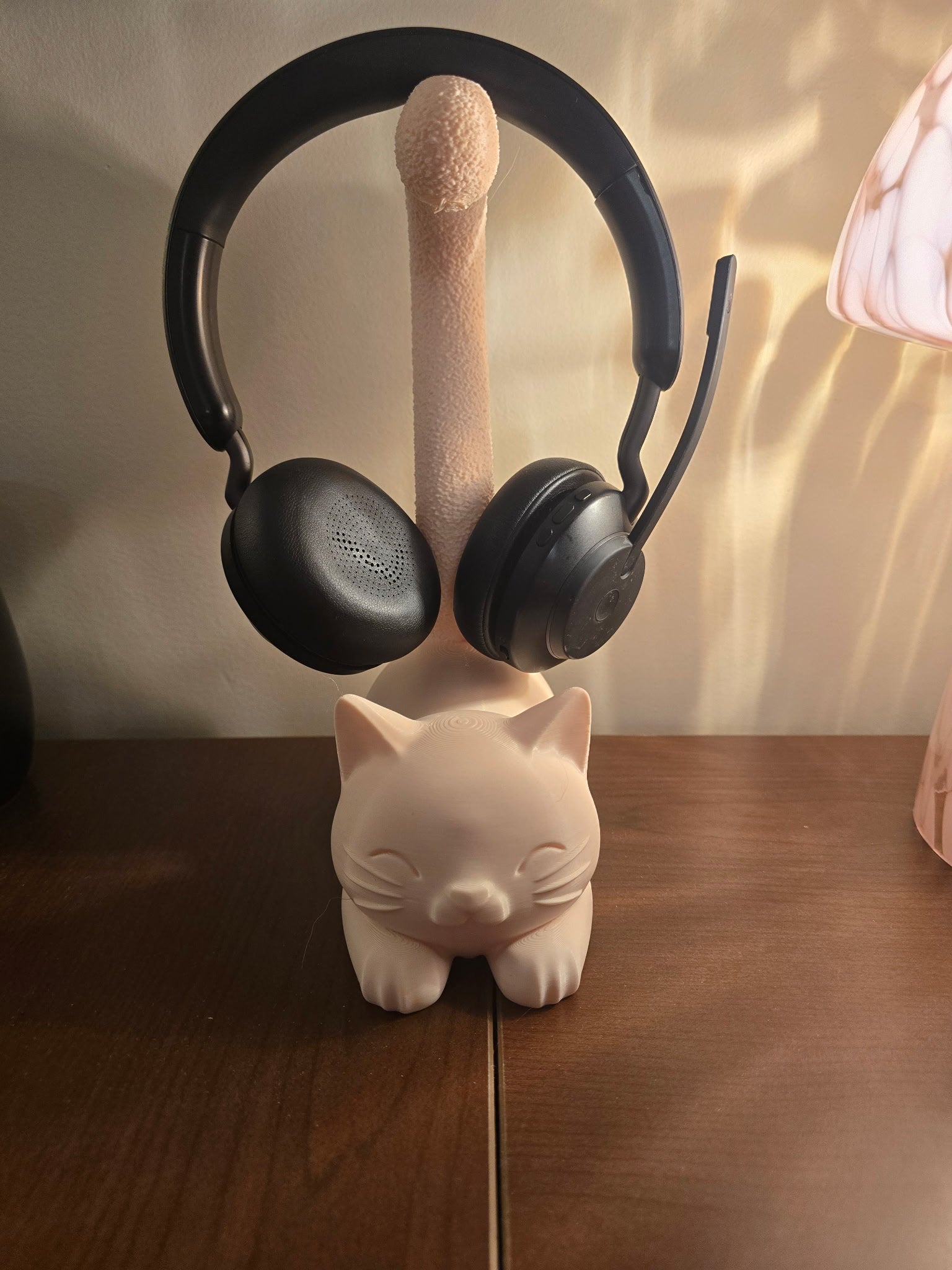 Cat Headphone Stand – Cute Desk Companion & Headset Holder